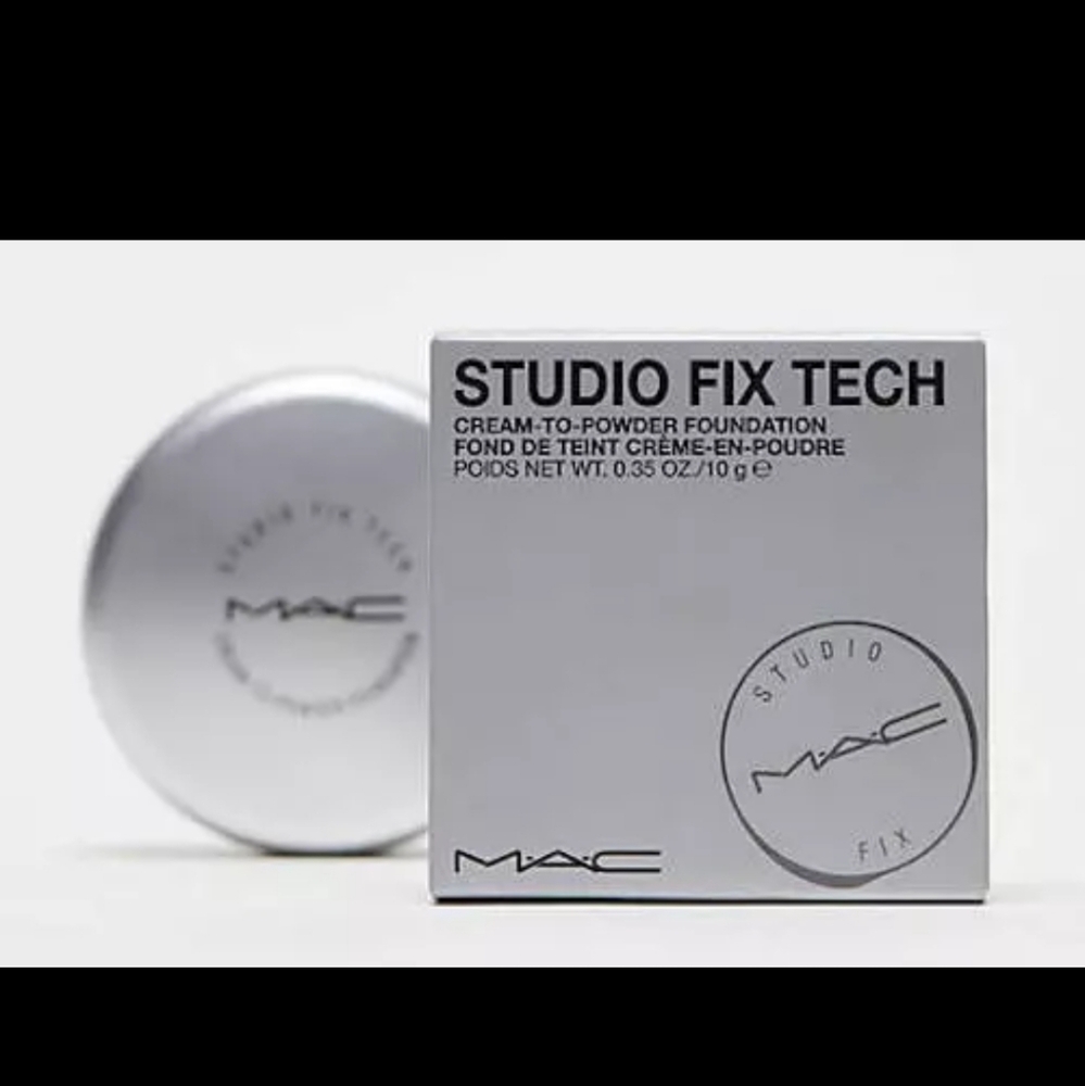 New Mac studio Fix Tech cream to powder foundation NC20